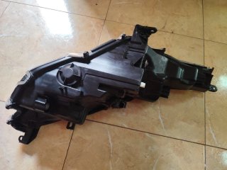 Faro Izquierdo Toyota Yaris 2020+