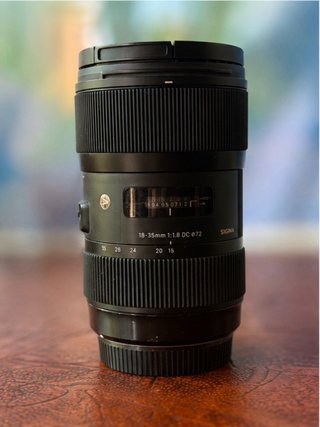 Sigma 18-35mm f/1.8 Art Canon EF