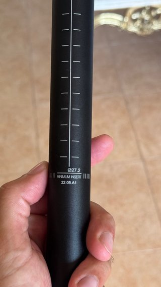 Tija XLC SP-S05 27.2mm y 350mm con amortiguador