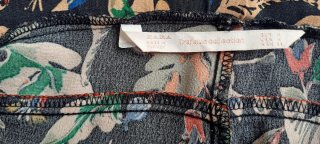 Pantalón pirata estampado Zara
