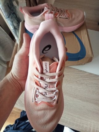 Zapatillas Asics Beige/Rosa Talla [Talla]