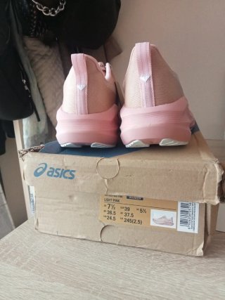 Zapatillas Asics Beige/Rosa Talla [Talla]