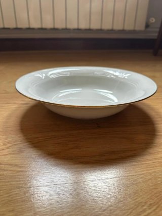 Vajilla Opalgress Porcelana España, borde dorado