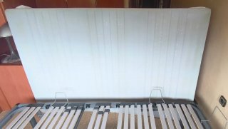 Cama articulada con mando