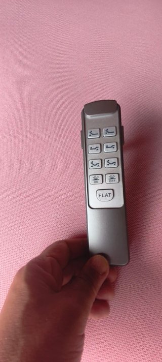 Cama articulada con mando
