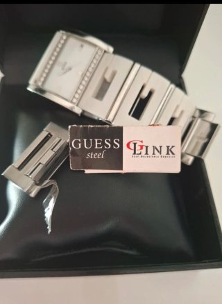 Reloj Guess Mujer Blanco y Plateado