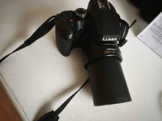 Fotocamera digitale Olympus 7.1 e Lumix fz82