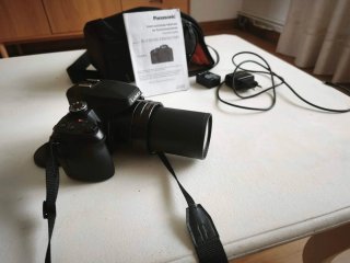 Fotocamera digitale Olympus 7.1 e Lumix fz82