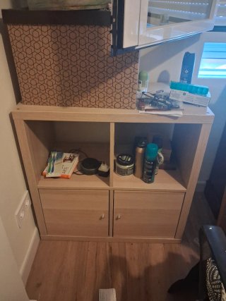 Mueble auxiliar madera y plástico