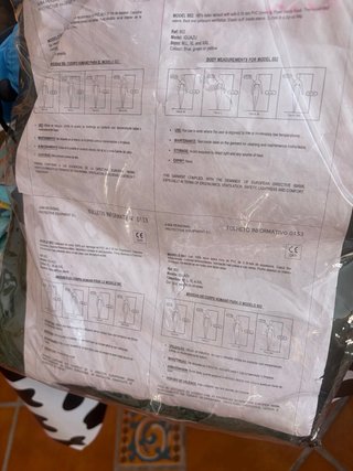 Conjunto impermeable pantalón y chaqueta
