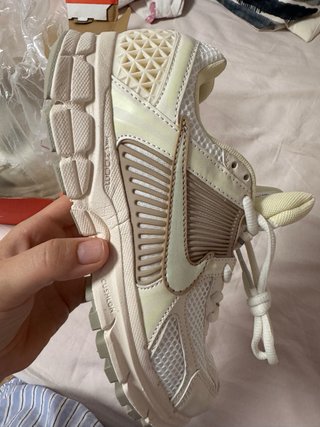 Nike Vomero 5 Beige