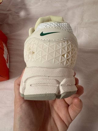 Nike Vomero 5 Beige