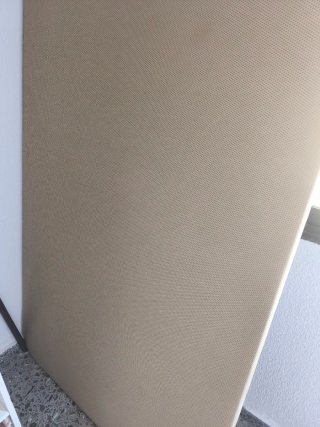 Somier tapizado 105cm beige, con patas incluidas
