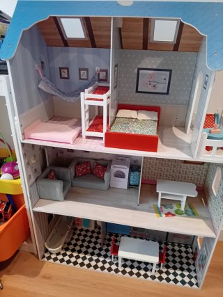 Casa de muñecas Amanda y familia
