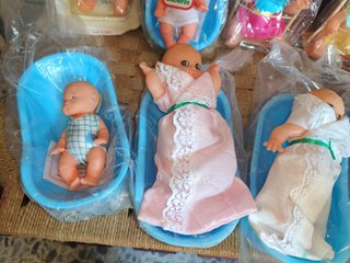 Lotazo muñecos bebes + bañeras burbujas años 70 80