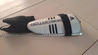 Espinilleras Adidas Predator con tobilleras