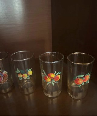 Conjunto de Vasos con Frutas