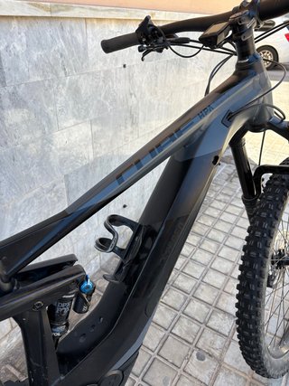 Bici Cube HPA electrica de montaña