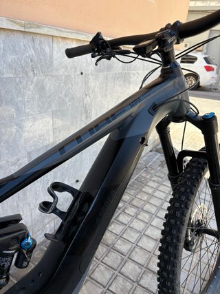Bici Cube HPA electrica de montaña
