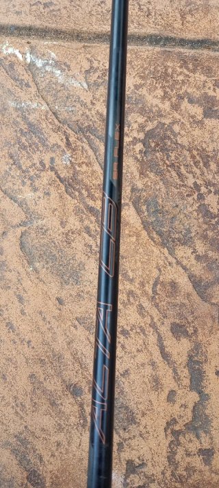 Palo golf Ping G400 nº 8.