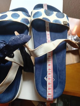 Sandalias Biochulo Beige y Azul Talla [Talla]