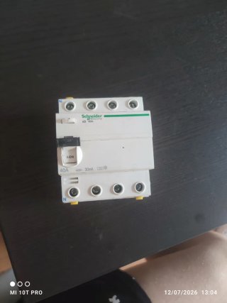 Interruptor Diferencial y Magnetotérmico Schneider