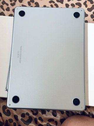 MacBook Air 13" M4 16GB 256GB - Como nuevo