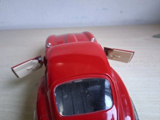 Modellino Auto Jaguar E-Type Rosso 1961 Bburago