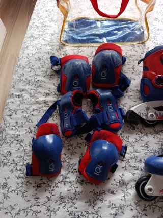 Patines Oxelo con protecciones y bolsa