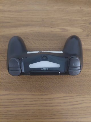 Consola PS4 slim Negra + 2 Mandos