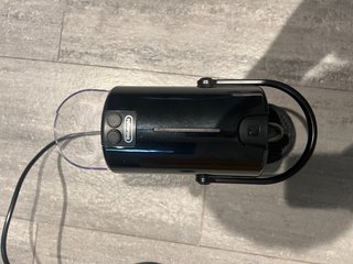 Cafetera Nespresso DeLonghi Negra