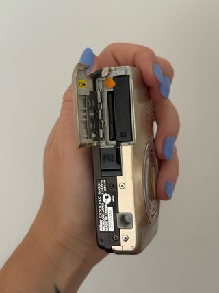 Digital Camera Nikon Coolpix S6300