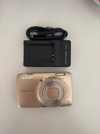 Digital Camera Nikon Coolpix S6300