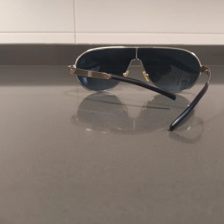 Gafas de sol Emporio Armani negras y plateadas