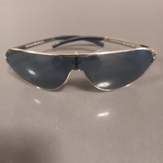 Gafas de sol Emporio Armani negras y plateadas