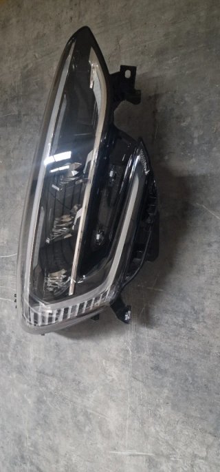 Faro Renault Megane 4 Dcho + Izq