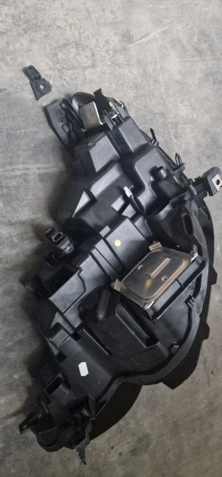 Faro Renault Megane 4 Dcho + Izq