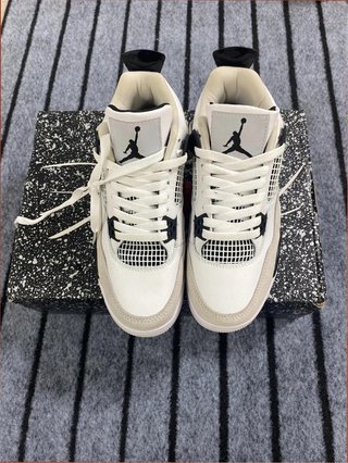 Air Jordan 4 Military Black Talla 41