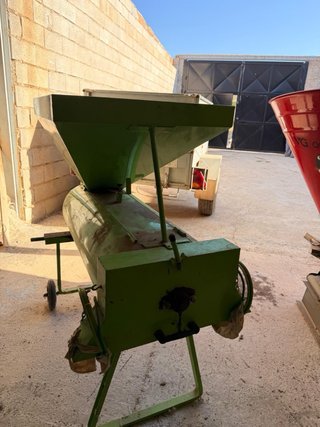 Peladora de almendras industrial