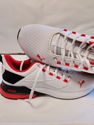 Zapatillas deportivas Puma blancas y rojas