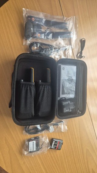 2 Walkie Talkies Motorola T82 EXTREME