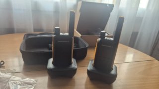 2 Walkie Talkies Motorola T82 EXTREME