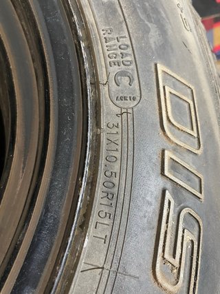 Cubiertas 31x10.50R15LT con llantas Et-44