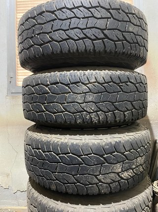 Cubiertas 31x10.50R15LT con llantas Et-44