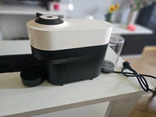 Cafetera Nespresso Krups Vertuo