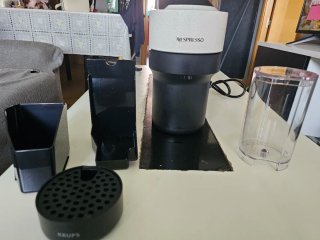 Cafetera Nespresso Krups Vertuo