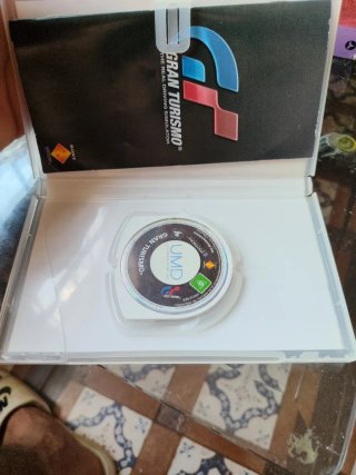 PSP Gran Turismo Essentials