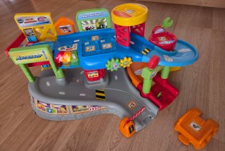 Garaje multitaller tut tut Bólidos. Vtech Tu y Yo
