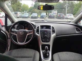 Opel Astra 2012