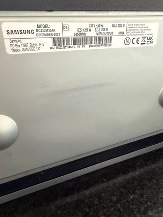 Microondas Samsung Grill 23L Negro